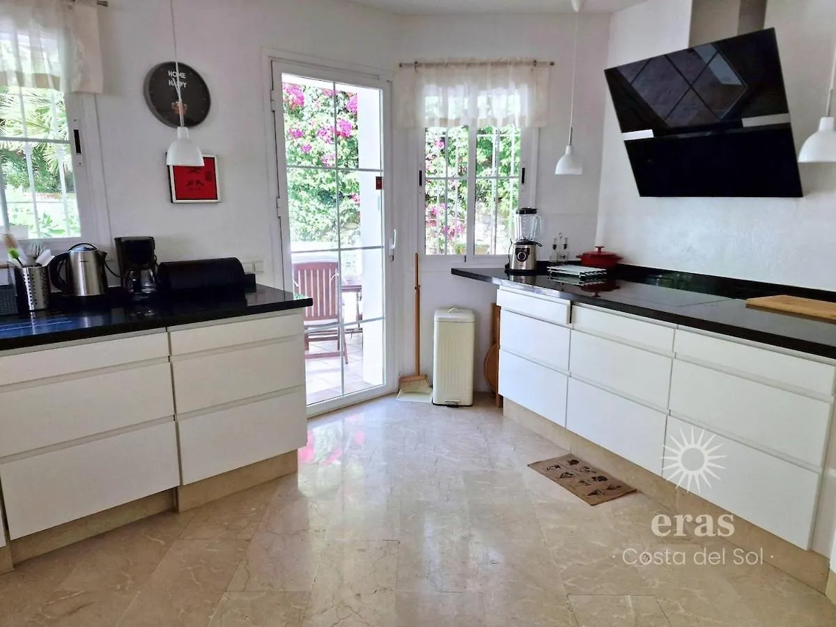 Villa With Pool, Jacuzzi, Barbecue, Garden And Privacy V215 Mijas Costa
